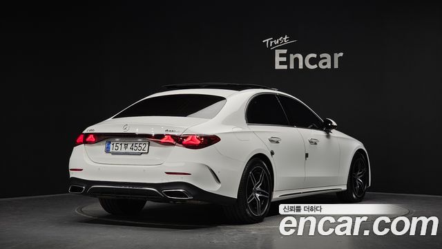 Mercedes-Benz E-Class 2024 — photo 2