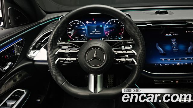 Mercedes-Benz E-Class 2024 — photo 19