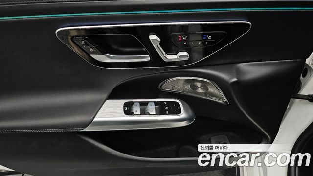Mercedes-Benz E-Class 2024 — photo 24