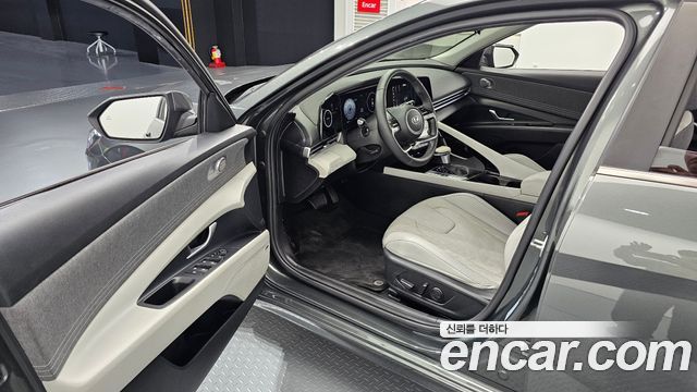 Hyundai AVANTE 2023 — photo 13