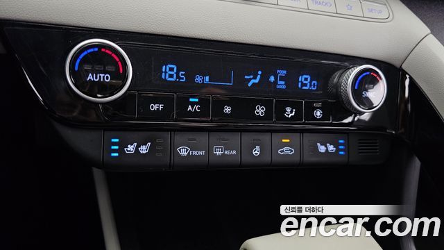 Hyundai AVANTE 2023 — photo 31