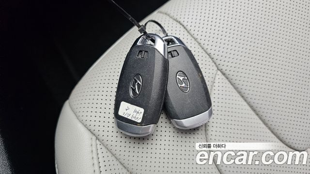 Hyundai AVANTE 2023 — photo 32