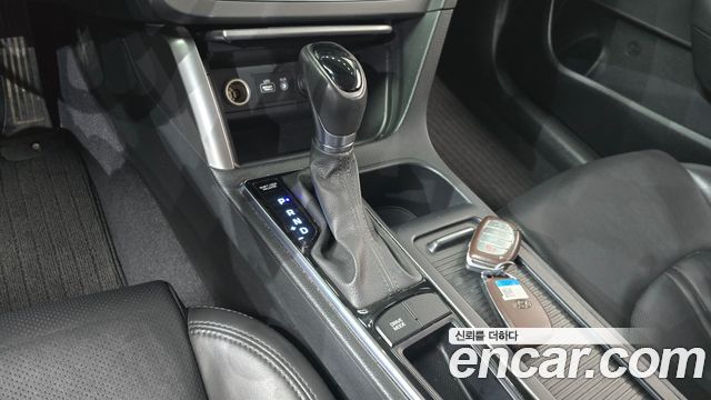 Hyundai Sonata 2016 — photo 12