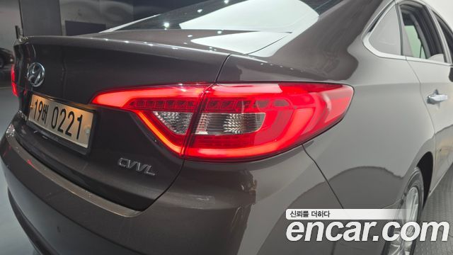 Hyundai Sonata 2016 — photo 9