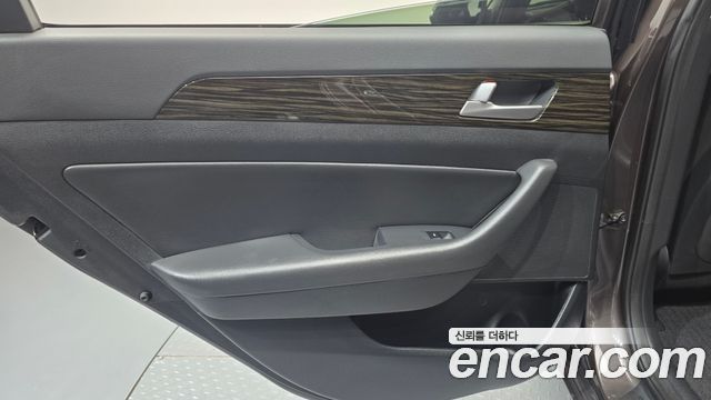 Hyundai Sonata 2016 — photo 15