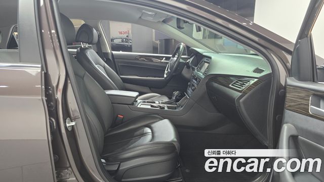 Hyundai Sonata 2016 — photo 16