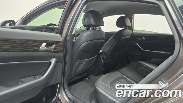 Hyundai Sonata 2016 — photo 29