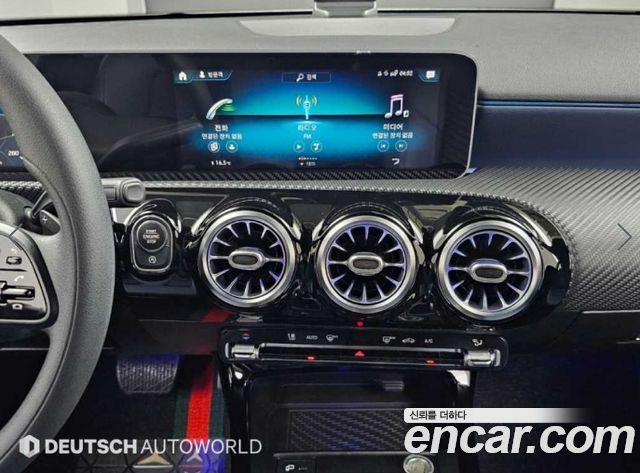 Mercedes-Benz A-Class 2020 — photo 14