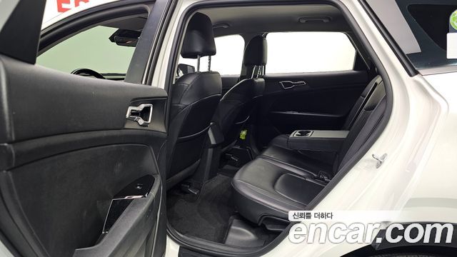Kia Sportage 2023 — photo 11