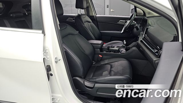Kia Sportage 2023 — photo 12
