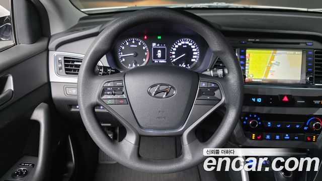 Hyundai Sonata 2016 — photo 19