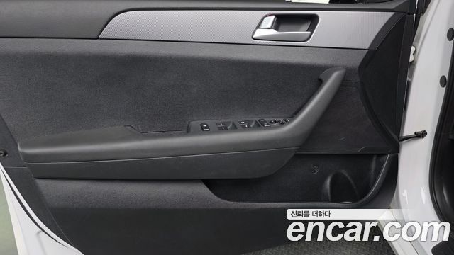 Hyundai Sonata 2016 — photo 14