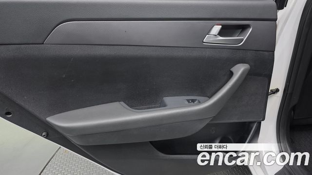 Hyundai Sonata 2016 — photo 15
