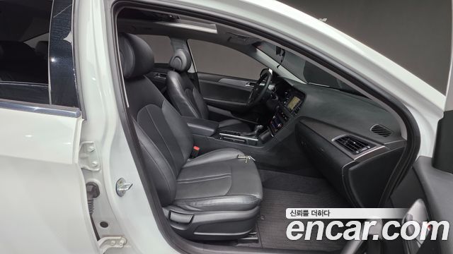 Hyundai Sonata 2016 — photo 16