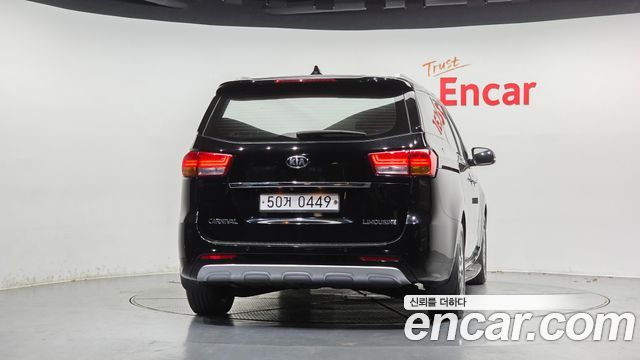 Kia Canival 2016 — photo 4