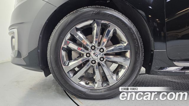 Kia Canival 2016 — photo 5