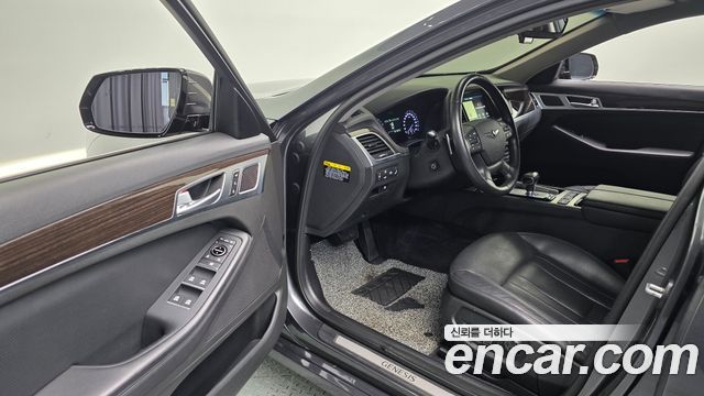 Genesis G80 2017 — photo 17
