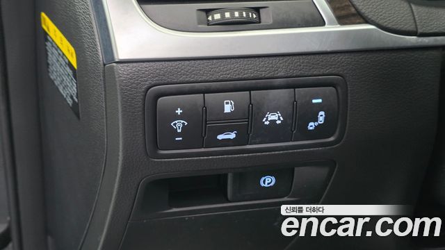 Genesis G80 2017 — photo 19