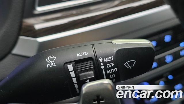 Genesis G80 2017 — photo 23