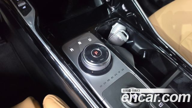 Kia Sorento 2023 — photo 12