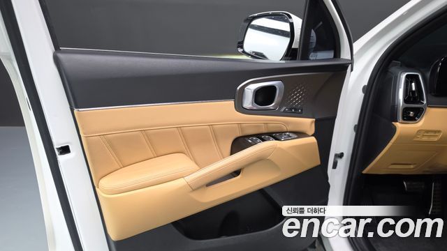 Kia Sorento 2023 — photo 14