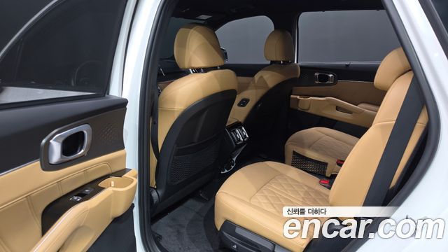 Kia Sorento 2023 — photo 16