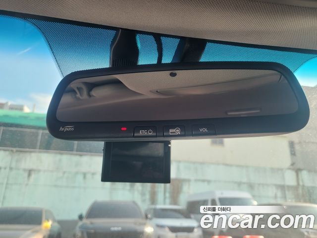 Hyundai AVANTE 2017 — photo 15