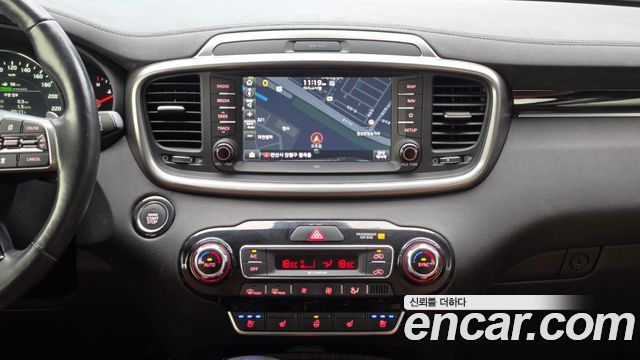 Kia Sorento 2018 — photo 20