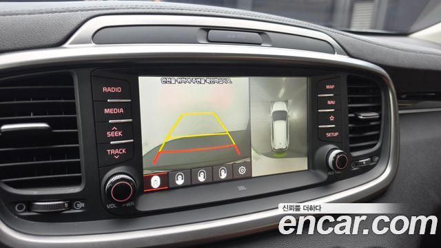 Kia Sorento 2018 — photo 21