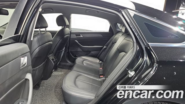 Hyundai Sonata 2018 — photo 12