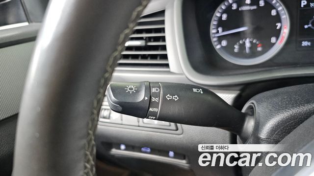 Hyundai Sonata 2018 — photo 15