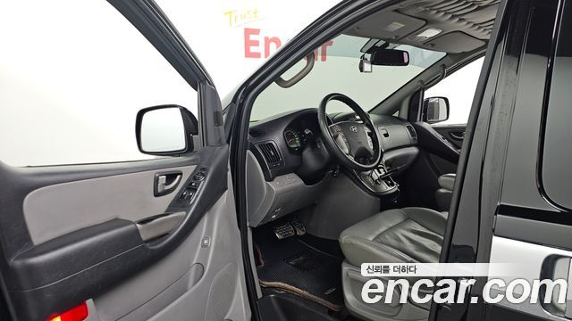 Hyundai Starex 2015 — photo 10
