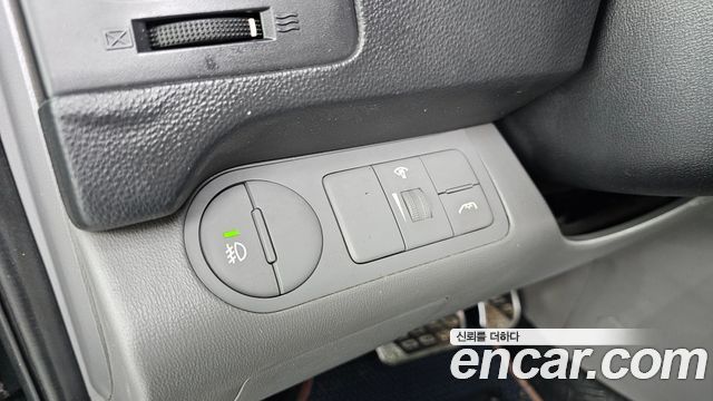 Hyundai Starex 2015 — photo 18