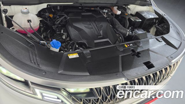 Kia Canival 2023 — photo 6