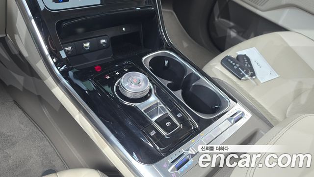 Kia Canival 2023 — photo 12
