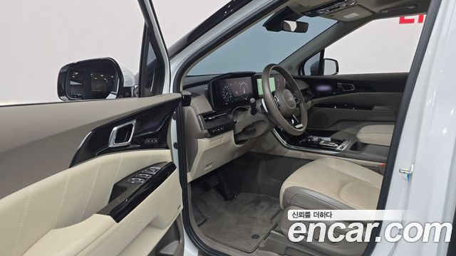 Kia Canival 2023 — photo 13