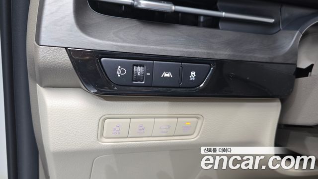 Kia Canival 2023 — photo 22