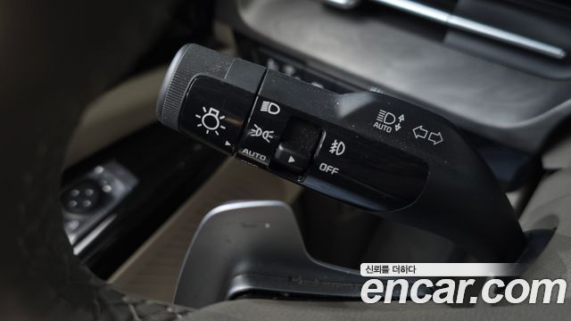 Kia Canival 2023 — photo 33