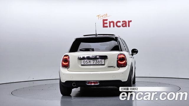 Mini Cooper 2015 — photo 4
