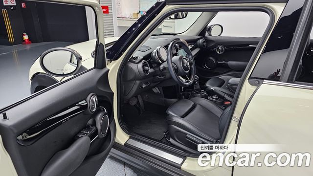 Mini Cooper 2015 — photo 13