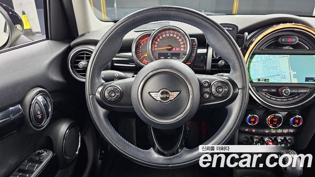Mini Cooper 2015 — photo 19