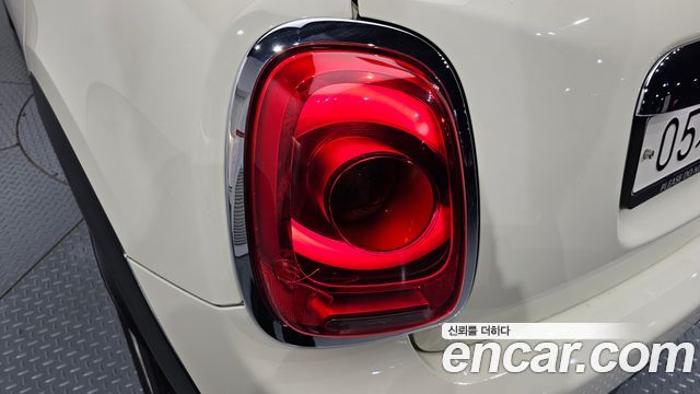 Mini Cooper 2015 — photo 9