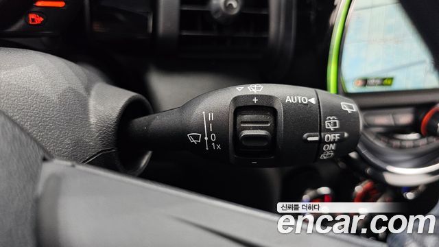 Mini Cooper 2015 — photo 27