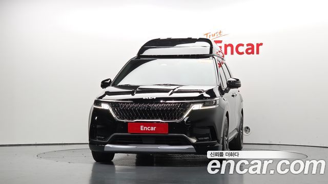 Kia Canival 2023 — photo 3