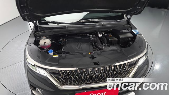 Kia Canival 2023 — photo 6
