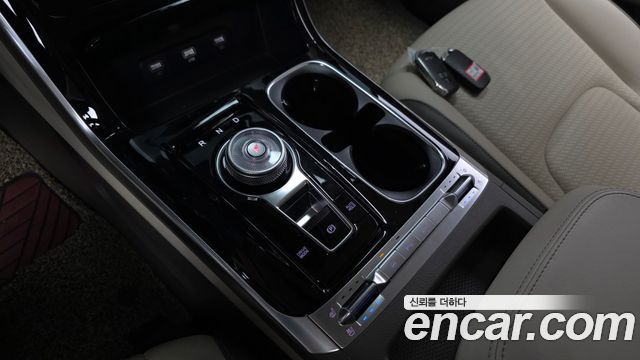 Kia Canival 2023 — photo 12