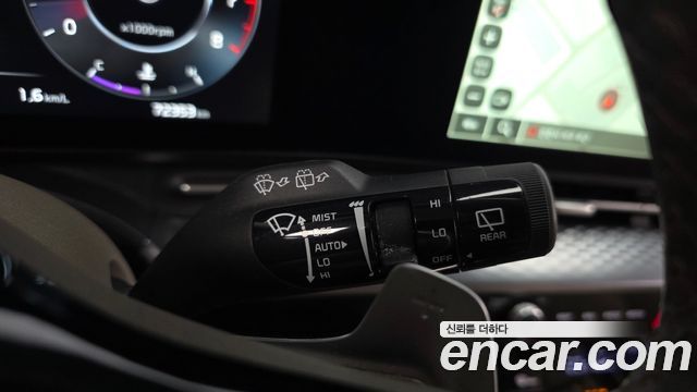 Kia Canival 2023 — photo 25