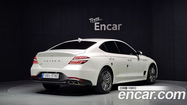 Genesis G70 2023 — photo 2
