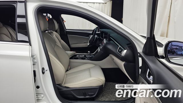 Genesis G70 2023 — photo 15