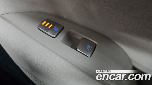 Genesis G70 2023 — photo 17